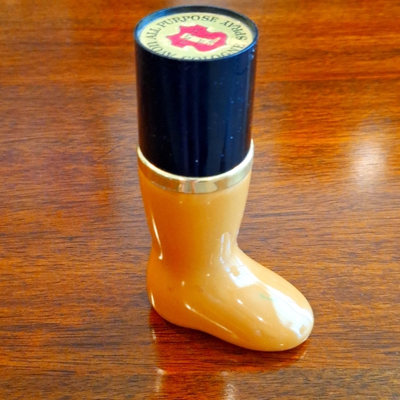 Avon All Purpose Cologne Spray Tan and Black Boot - Picture 1 of 7